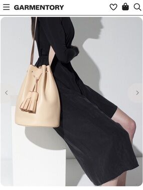 Building Block tan/mustard Leather Bucket Shoulder Bag w/ big oversized tassles
